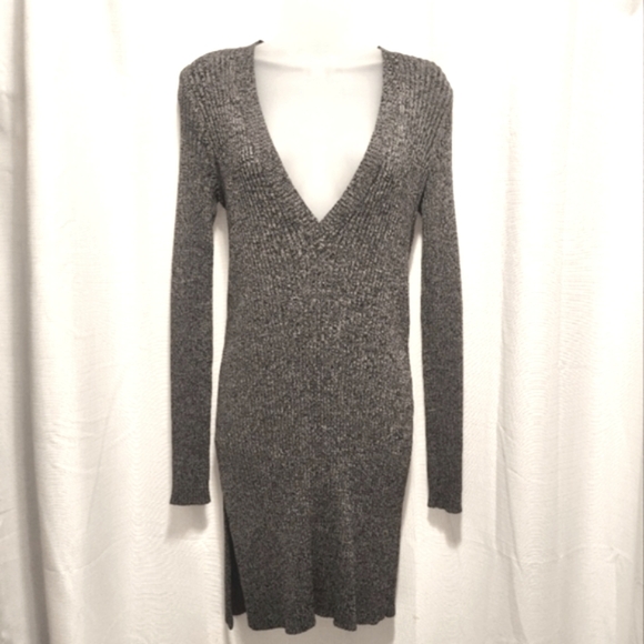 Intermix Mckenna Dark Gray Marled Long Sleeve V Neck Knit Mini Dress Size S - Picture 1 of 8